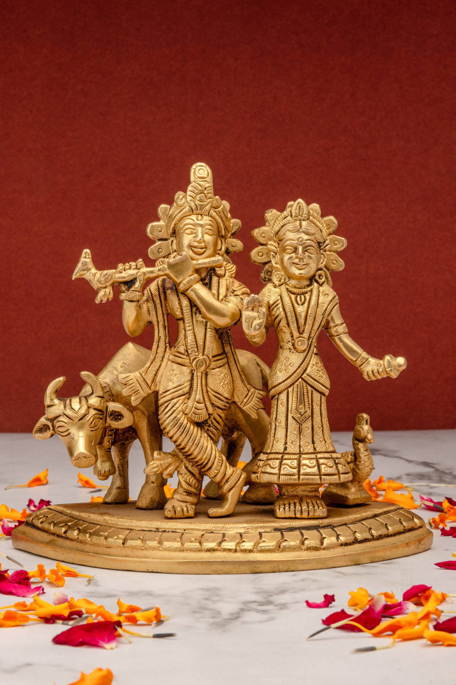 brass-Radha-Krishna-193-8-scaled-1.jpg Superfine Brass Radha Krishna Idol with Cow – 5.5 Inch - Image 1
